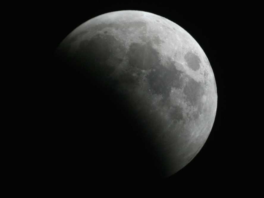 Eclipse de Lune 03/03/2007 22h59 1/640s TITAN + Barlow-Clav (x1,92) + Canon EOS350D